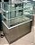 Vitrine Retilínea Refrigerada Toda de Vidro e Inox 96cm x 54cm x 1,23m [Seminova] * Para Bolos e Doces - Imagem 2