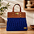 Kit Bolsa Famme - Fio Néctar 5mm Azul Marinho-Couro Caramelo Escuro/Dourado (Déa Fios-Aula Inclusa) - Imagem 2