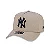 Boné New Era 940 New York Yankees - Bege - Imagem 1
