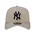 Boné New Era 940 New York Yankees - Bege - Imagem 2