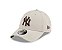 Boné NEW ERA 940 Snap Q126 New York Yankees - Bege - Imagem 1