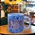 Caneca Café com Leite Chá Reta de Porcelana 230 ml Colorida e Pintada à Mão ROSAS ROSA COR AZUL - Imagem 5