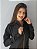 Jaleco feminino preto, gola padre ziper, tecido gabardine e punho - Imagem 2