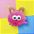 Monstrinho Bolinha de Pelúcia Pequeno Presilha Cabelo Maluco Bichinho Olhos Grandes Fofo Engraçado Pink - Imagem 1