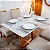 Mesa de Jantar Bali 120×80 Vidro Off/Base Madeira + 4 Cad. Atlanta Linho Bege Cru Madeira Minas Plac - Imagem 4