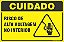 Placa de cuidado risco de alta voltagem no interior - Imagem 1