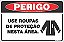 Placa de perigo use roupas  de proteção nesta área. - Imagem 1