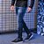 Calça jeans masculina slim com detalhes puídos - Imagem 2