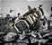 Relógio Masculino CASIO G-Shock GMW-B5000TR-9 Protection Aço Resistente a Água - Imagem 5