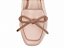 Mocassim Feminino TORRICELLA Rasteiro Laço em Nó Rosé Detalhes Bege - Imagem 5