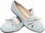Mocassim Feminino TORRICELLA Rasteiro Laço em Nó Azul Detalhes Off White - Imagem 1