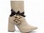 Bota Feminina TORRICELLA Vintage Bege Bico Fino Cano Médio Flor e Laço Cetim Preto - Imagem 8