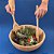 Pegador de Saladas Mãozinhas de Bambu - Imagem 1