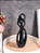 Decoração Criativa de Casa Estilo Nórdico: Escultura de Casal Abraçando - Imagem 6