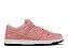 Tênis Nike Sb Dunk Low Pink Pig - Imagem 1