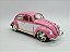 Miniatura Volkswagen Fusca Rosa Rebaixado Metal 1:18 - Imagem 7