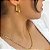 Brinco Agnes Retangular em Banho Ouro18k - Imagem 1
