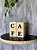 PALAVRAS DECORATIVAS EM CUBO DE PINUS LETRA EM RELEVO - CAFÉ - Imagem 4