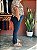 Calça Comfort Chino em Sarja com Elastano – Azul Marinho - Imagem 10