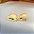 Brinco Botton Quadrado - Banhado em Ouro 18k - Imagem 2