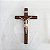Crucifixo de parede com Cristo em resina e cruz em madeira - 2 opções de tamanho - Imagem 2