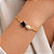 Pulseira Pérola e Pedra Preta - Banhado Ouro 18k - Imagem 2