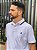 Camisa Polo Slim Fit Performance Branca c/ Azul & Vermelho Pony Azul Noite - Imagem 3