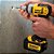 Chave de Impacto 1/2'' 2 Baterias 20V 203Nm Max Li-Ion 3.0Ah com Bolsa 220V Dewalt DCF880L2-B2 - Imagem 4