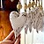 Coração pingente de madeira branco patinado, 13cm, modelo bicudo - Imagem 1
