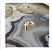 Piercing Tragus Cruz Em Ouro Com Autenticidade - Imagem 4