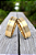 Par de Aliança com 14 gramas de Ouro Amarelo 18K com 1 Diamante Natural. - Imagem 5