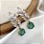 Brinco DALVA folhas cristal + verde esmeralda folheada a ouro - Imagem 1
