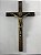 Crucifixo Cruz com Base em Madeira Tamanho 27 cm Cor Ouro Velho R 103 - Imagem 1