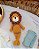Grudinho Leão Theo Amigurumi Artesanal - Imagem 1