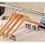 Kit 50 Cabides De Madeira Marfim Natural Com Silicone Antideslizante E Presilhas Metal 44cm - Imagem 4