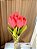 Arranjo de Tulipas Vermelhos Artificial com Vaso de Vidro - Imagem 3