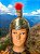 Capacete Soldado Romano dourado c/ plumas Paixão de Cristo - Imagem 8
