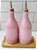 Conjunto com 2 Porta Azeites em Cerâmica Rosa com Bandeja de Bambu - Imagem 1