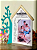 PORTA-RETRATO COM ELÁSTICO CASINHA ÁRVORE AQUI...CELEBRAÇÃO 25X17,5 - Imagem 1