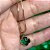 Conjunto trevos esmeralda gargantilha 45+5cm+brinco banhado ouro - Imagem 4