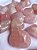 Quartzo Rosa Rolada (P) - A Pedra do Amor - Imagem 3