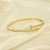 Bracelete com Design de Prego Cravejado e Banhado a Ouro 18k - Imagem 2
