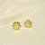 Brinco de Flor Texturizada Banhado a Ouro 18k - Imagem 1