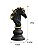 Escultura Decorativa em Resina Cavalo Xadrez - Imagem 3
