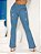 Calça jeans flare azul rasgada com bolso funcional feminina - Imagem 2
