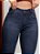 Calça jeans skinny básica de abertura na barra empina bumbum - Imagem 6