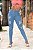 Calça jeans skinny clara rasgada com pences empina bumbum - Imagem 7