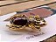 Broche Besouro Tigre - dourado - Imagem 3