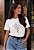 T-SHIRT FEMININA - ARANJO DE FLOR ROSA DAS MINHAS FERIDAS - COR MARFIM - Imagem 5
