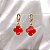 Brinco Argolinha de Click com Trevo Vermelho - Banhado a Ouro 18k - Imagem 2